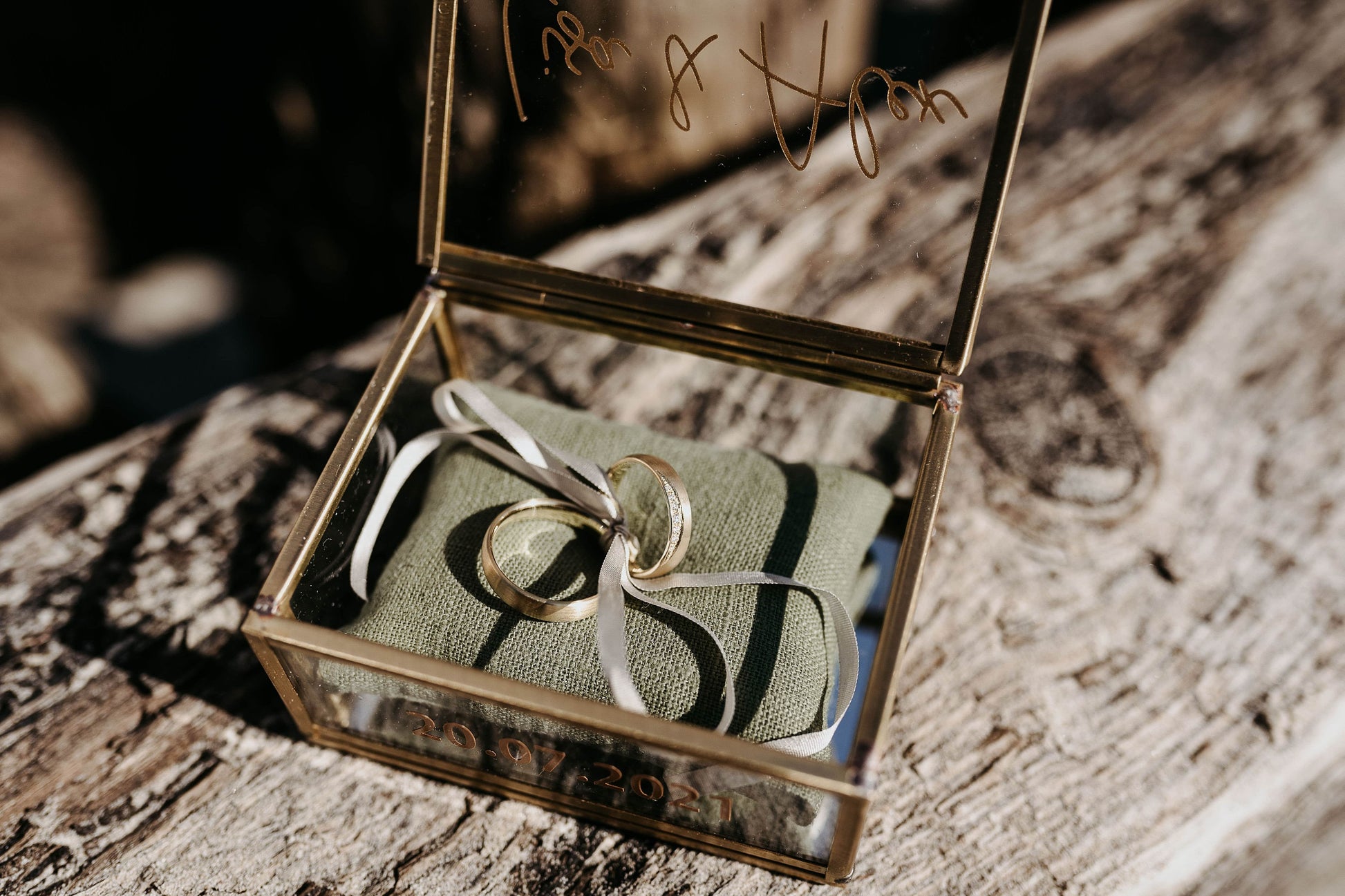 Ringkästchen Gold mit Oliven Kissen | Ringbox aus Glas Eckig | zur Hochzeit personalisiert
