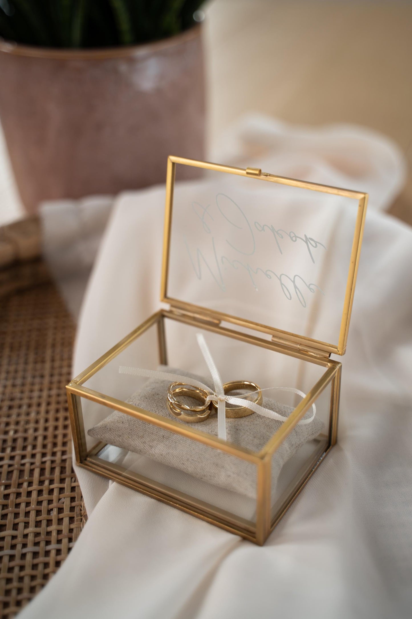 Ringkästchen Gold mit Sand Kissen | Ringbox aus Glas Eckig | zur Hochzeit personalisiert