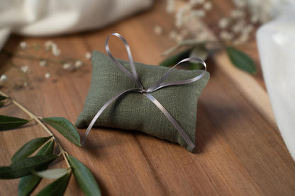 Ringkissen für Ringbox | Hochzeit personalisiert | Seidenband, verschiedene Farben | Handgemachtes Kissen für Eheringe
