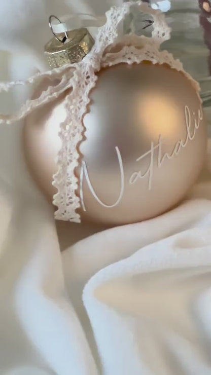 Weihnachtskugel personalisiert | Glaskugel Champagner mit Name & Schleife | Geschenk Weihnachten individuell